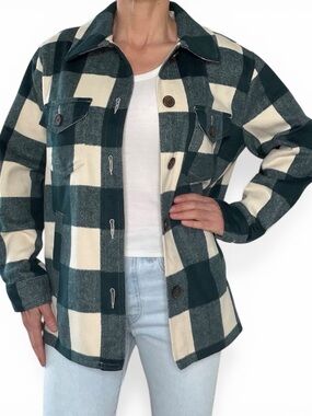 GAP Green and Cream Buffalo Plaid Button-Up Jacket Women’s Medium